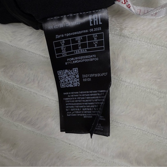 NWOT GUESS Bronze Gold Sequin Sleeveless V-Neck Crop Top – Size M Glam Sparkly - Picture 10 of 10